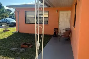 2345 NW 28th St, Oakland Park, FL 33311 - Photo 22
