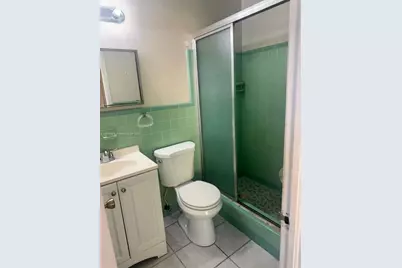 2345 NW 28th St #1-2, Oakland Park, FL 33311 - Photo 16