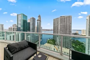 41 SE 5th St, Miami, FL 33131 - Photo 22