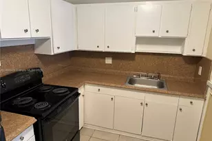 5315 NW 22nd St, Lauderhill, FL 33313 - Photo 6