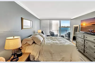 7601 E Treasure Dr #1410, North Bay Village, FL 33141 - Photo 16