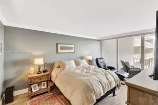 7601 E Treasure Dr, North Bay Village, FL 33141 - Photo 24