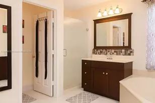 14936 SW 22nd St, Miramar, FL 33027 - Photo 2