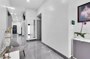 3118 W 71st Pl, Hialeah, FL 33018 - Photo 4