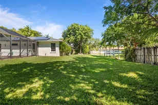 8520 SW 179th St, Palmetto Bay, FL 33157 - Photo 30