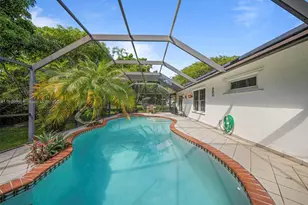 8520 SW 179th St, Palmetto Bay, FL 33157 - Photo 26