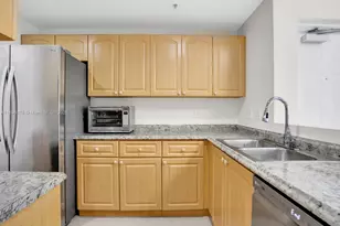 6420 NW 114th Ave, Doral, FL 33178 - Photo 4