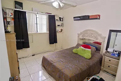 811 NW 196th Ter, Miami Gardens, FL 33169 - Photo 16