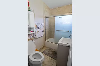 811 NW 196th Ter, Miami Gardens, FL 33169 - Photo 14