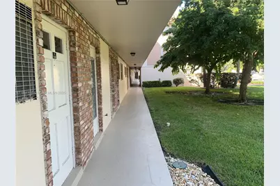 400 NE 20th St #A108, Boca Raton, FL 33431 - Photo 2