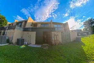 9441 NW 15th St, Pembroke Pines, FL 33024 - Photo 30