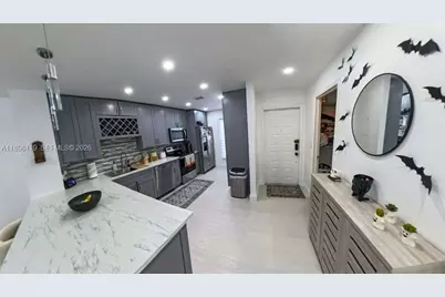 9441 NW 15th St #232, Pembroke Pines, FL 33024 - Photo 2