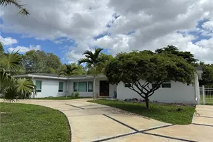 9401 SW 69th Ct, Pinecrest, FL 33156 - Photo 1