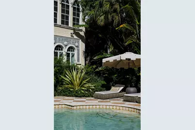 5801 Pine Tree Dr, Miami Beach, FL 33140 - Photo 50