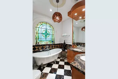 5801 Pine Tree Dr, Miami Beach, FL 33140 - Photo 44