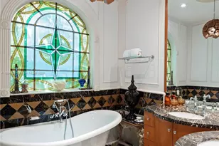 5801 Pine Tree Dr, Miami Beach, FL 33140 - Photo 44