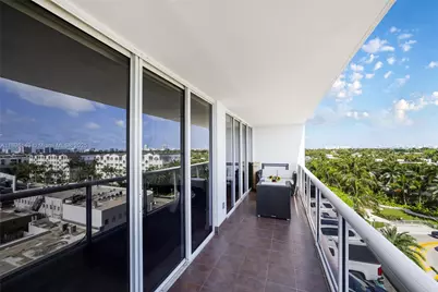 1900 Sunset Harbour Dr #811, Miami Beach, FL 33139 - Photo 1