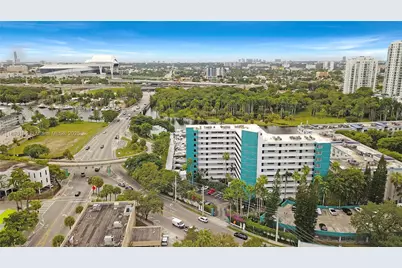 1700 NW N River Dr #201, Miami, FL 33125 - Photo 12