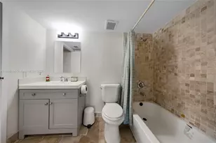 7601 E Treasure Dr, North Bay Village, FL 33141 - Photo 20