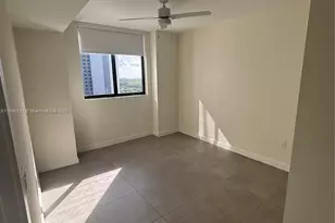 16395 Biscayne Blvd, North Miami Beach, FL 33160 - Photo 1