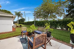 2270 SE 7th Pl, Homestead, FL 33033 - Photo 32