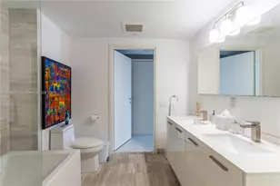 1300 Brickell Bay Dr, Miami, FL 33131 - Photo 8