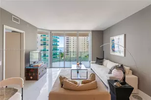 1300 Brickell Bay Dr, Miami, FL 33131 - Photo 2