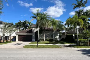 16637 SW 52nd St, Miami, FL 33185 - Photo 1