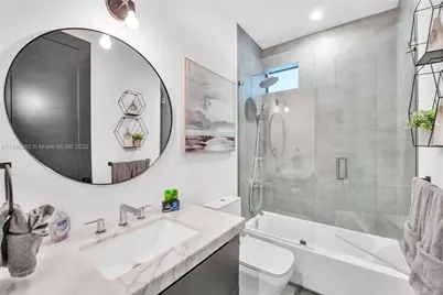 520 NW 41st St, Miami, FL 33127 - Photo 20