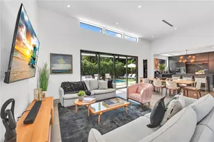 520 NW 41st St, Miami, FL 33127 - Photo 8