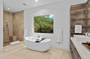 8923 Ludlam Rd, Pinecrest, FL 33156 - Photo 36