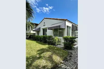 645 Lenox Ave #5, Miami Beach, FL 33139 - Photo 1