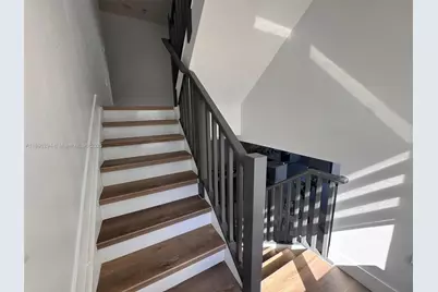 8200 NW 43rd St, Doral, FL 33166 - Photo 16