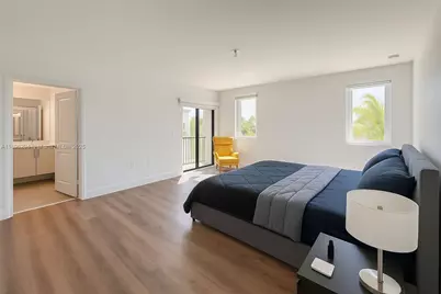 8200 NW 43rd St, Doral, FL 33166 - Photo 10