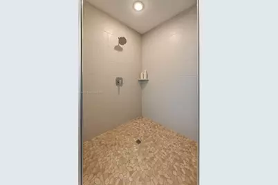 8200 NW 43rd St, Doral, FL 33166 - Photo 14