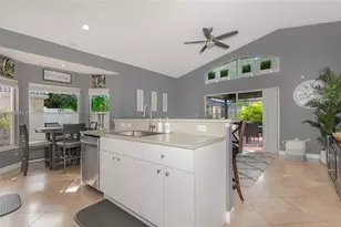 19190 NW 24th Pl, Pembroke Pines, FL 33029 - Photo 10