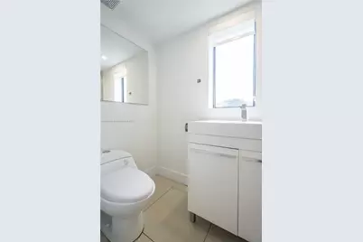 1971 Bay Dr #102, Miami Beach, FL 33141 - Photo 16