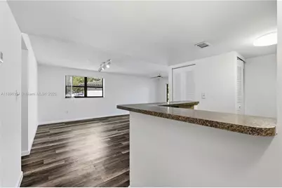 9877 Nob Hill Ct #9877, Sunrise, FL 33351 - Photo 4