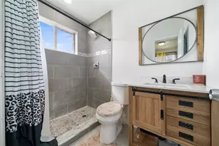 2100 NW 154th St, Miami Gardens, FL 33054 - Photo 12