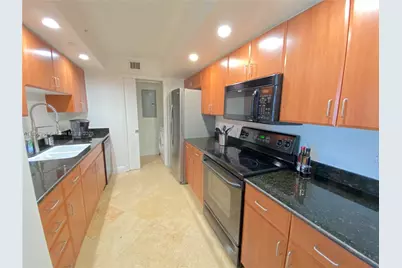 6917 Collins Ave #1422, Miami Beach, FL 33141 - Photo 4
