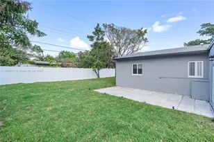 631 NE 57th St, Oakland Park, FL 33334 - Photo 14