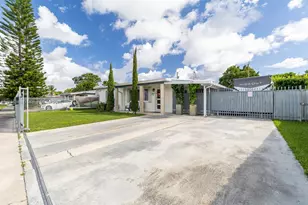 11460 SW 50th Terrace, Miami, FL 33165 - Photo 4