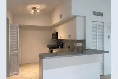 9645 NW 1st Ct #1-305, Pembroke Pines, FL 33024 - Photo 14