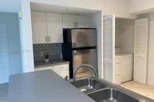 9645 NW 1st Ct, Pembroke Pines, FL 33024 - Photo 16