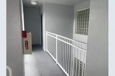 9645 NW 1st Ct #1-305, Pembroke Pines, FL 33024 - Photo 8