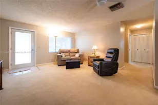 8544 N Campanelli Blvd, Plantation, FL 33322 - Photo 6