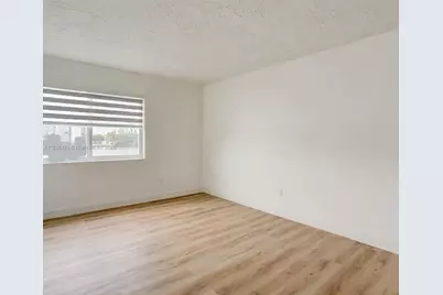 5501 NW 7th St #E408, Miami, FL 33126 - Photo 20