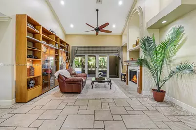 10101 SW 5th St, Plantation, FL 33324 - Photo 6