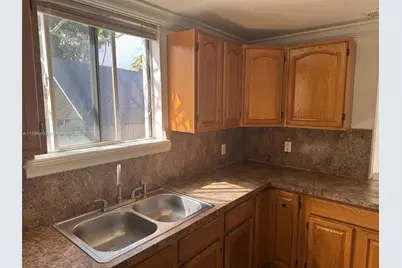 1738 SW 17th St, Miami, FL 33145 - Photo 6