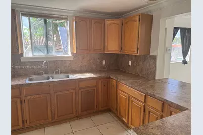 1738 SW 17th St, Miami, FL 33145 - Photo 8